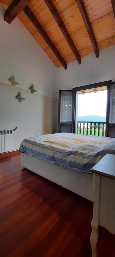 Villa Casa En Sobarzo, Junto Al Parque De Cabarceno Exterior foto